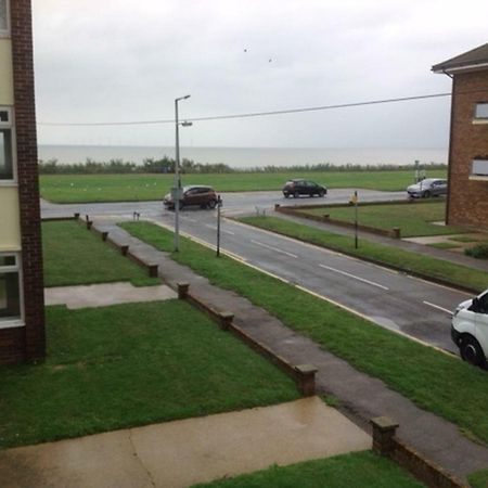 9 Gunfleet Court Apartment Clacton-on-Sea Bagian luar foto