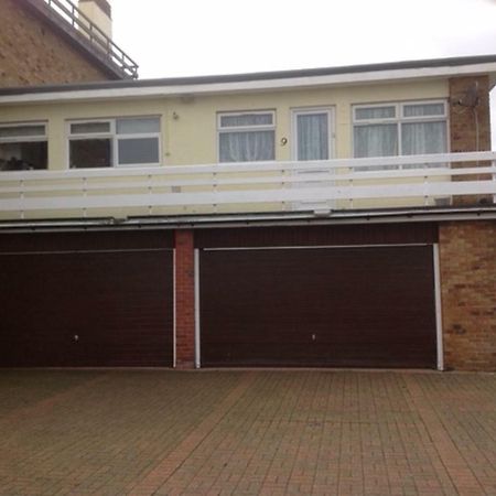 9 Gunfleet Court Apartment Clacton-on-Sea Bagian luar foto