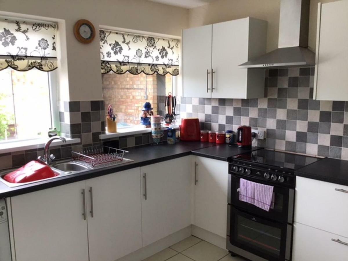 9 Gunfleet Court Apartment Clacton-on-Sea Bagian luar foto